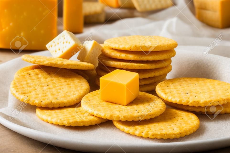 craquelins et fromage cheddar